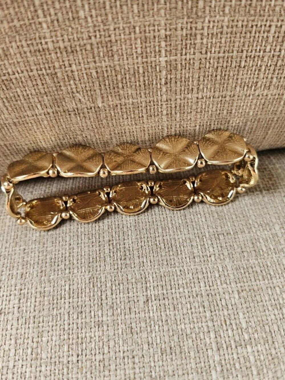 Fashion Bracelet Gold Tone Wrist Band Fashion Jewelry Stretched Metal Band - Picture 5 of 9
